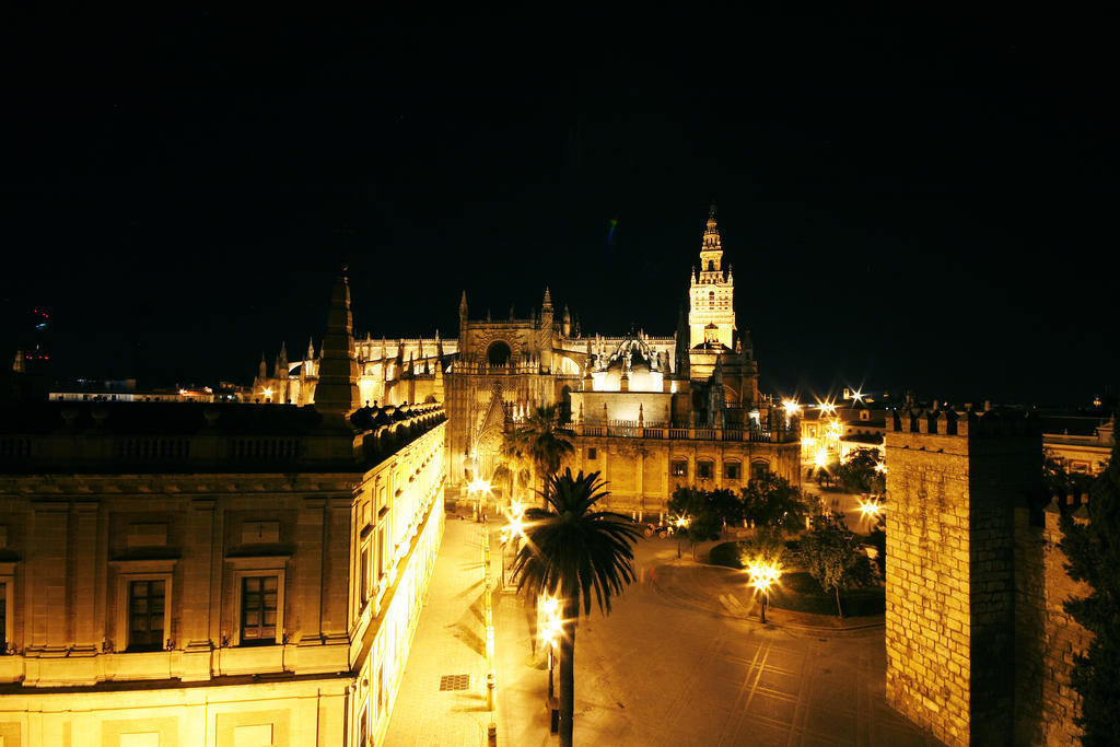 Hostal Van Gogh Seville Exterior photo