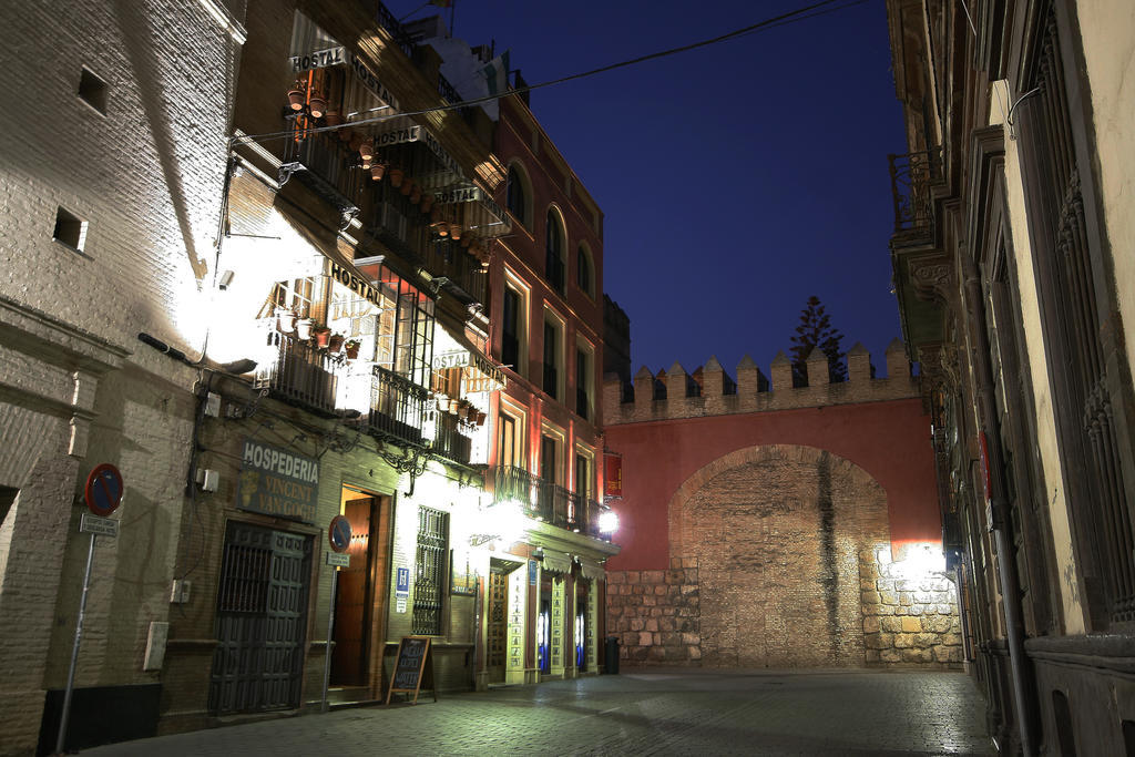 Hostal Van Gogh Seville Exterior photo