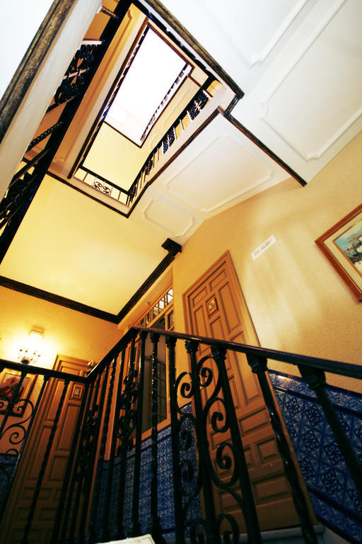 Hostal Van Gogh Seville Exterior photo